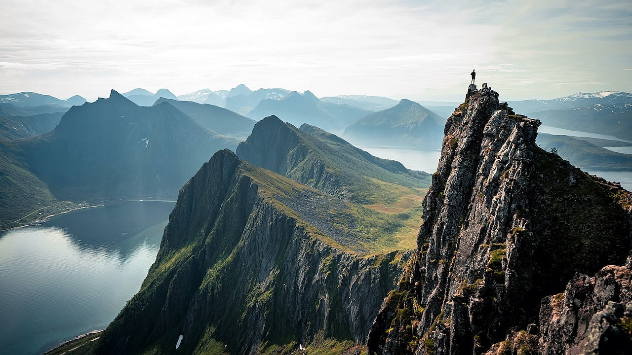 firmenkonzept-berggipfel-energyforhighperformer